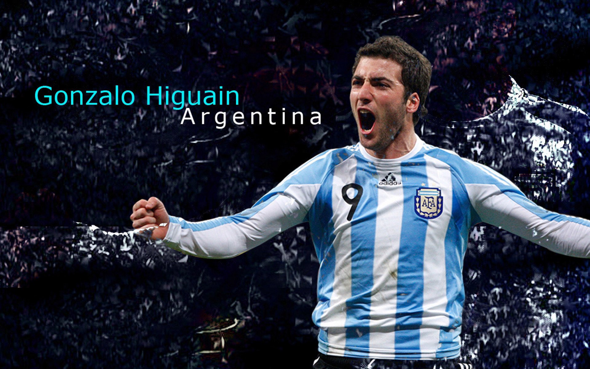 九游体育网页版-麦基翁蝉联仰泳三项冠军，麦基翁拿了几块金牌